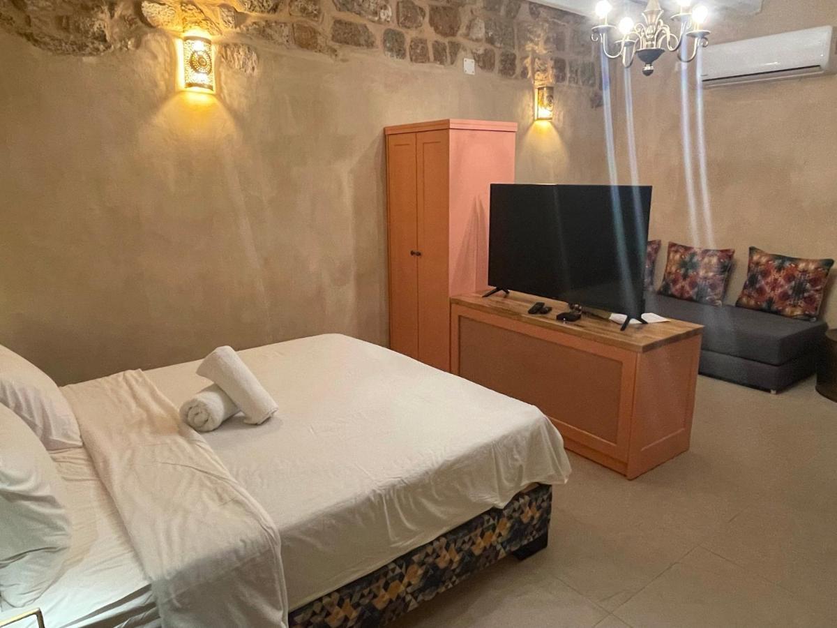 Bed and Breakfast Arabesque House Akkon Exterior foto