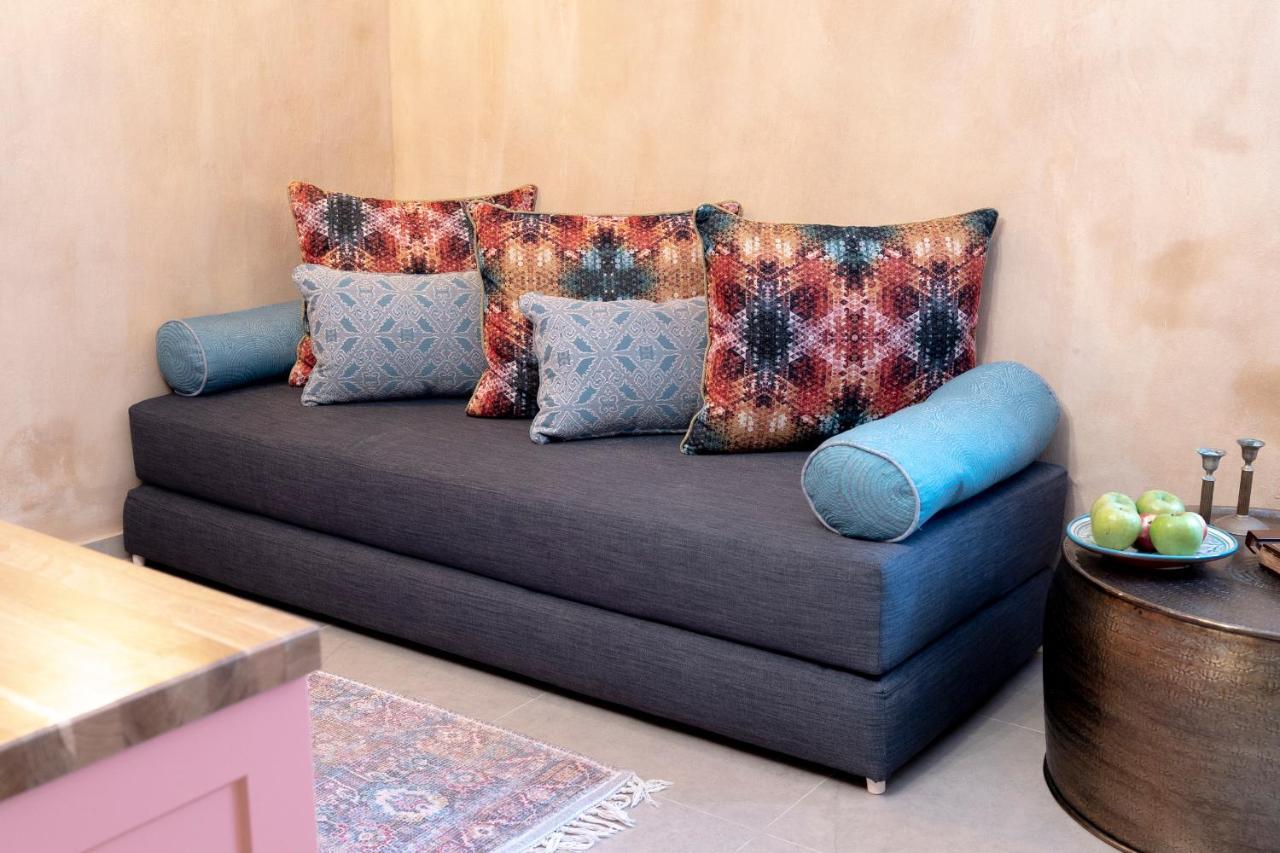 Bed and Breakfast Arabesque House Akkon Exterior foto